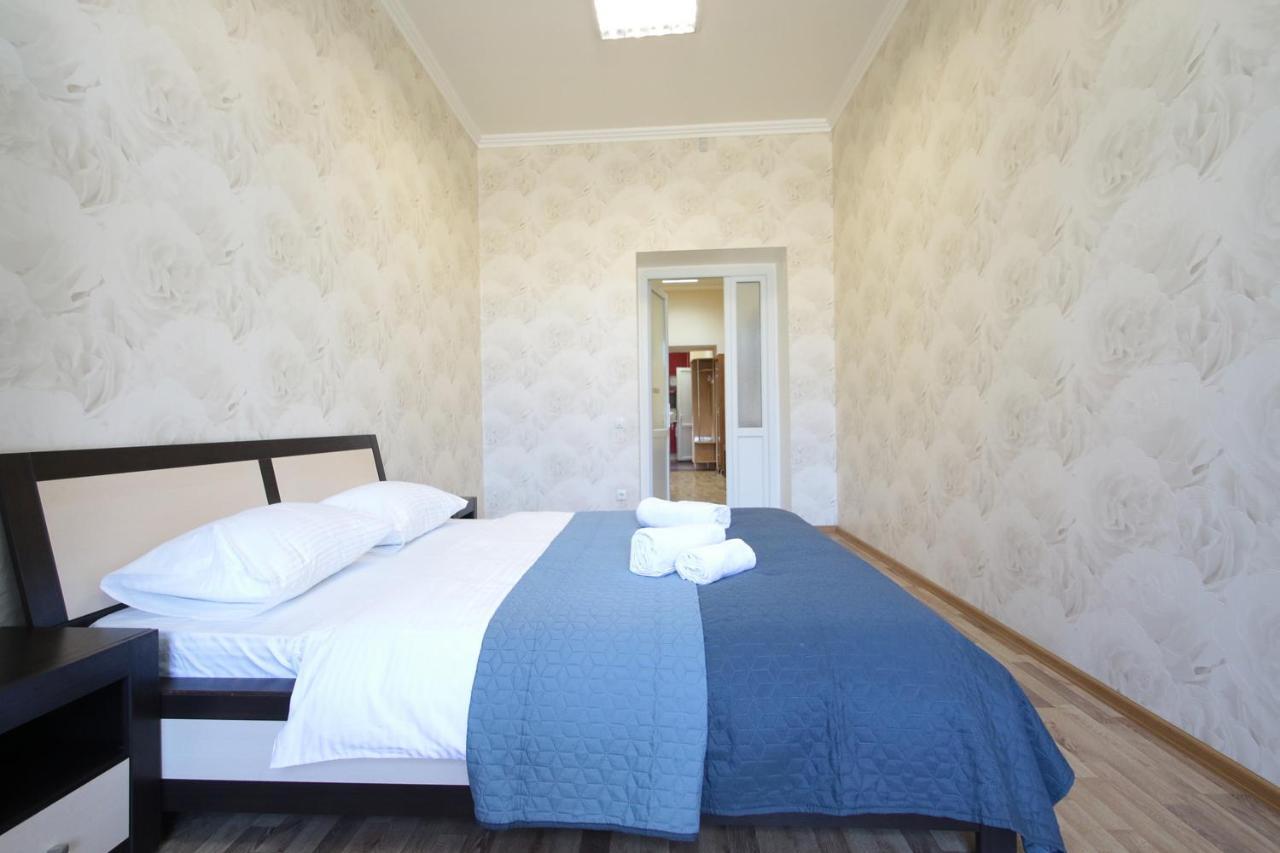 Deluxe Apartments 1326 Лвив Екстериор снимка